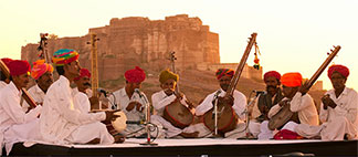 folk artist in Agra